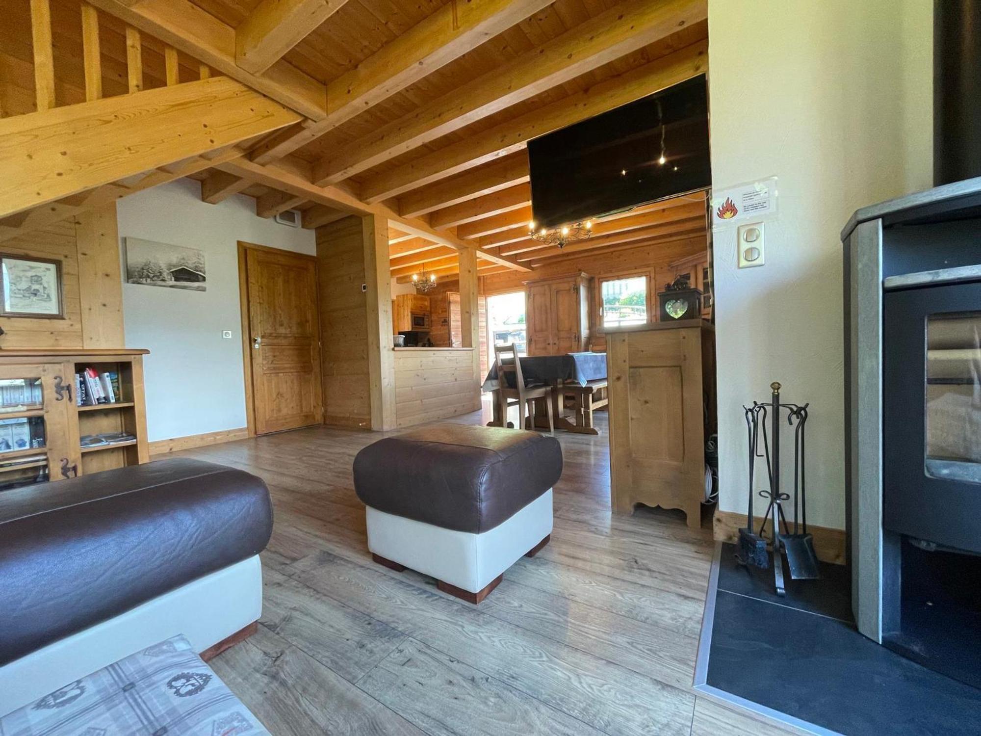 Chalet Savoyard Avec Jardin, Poele A Bois Et Wifi - Fr-1-624-11 Verchaix Luaran gambar