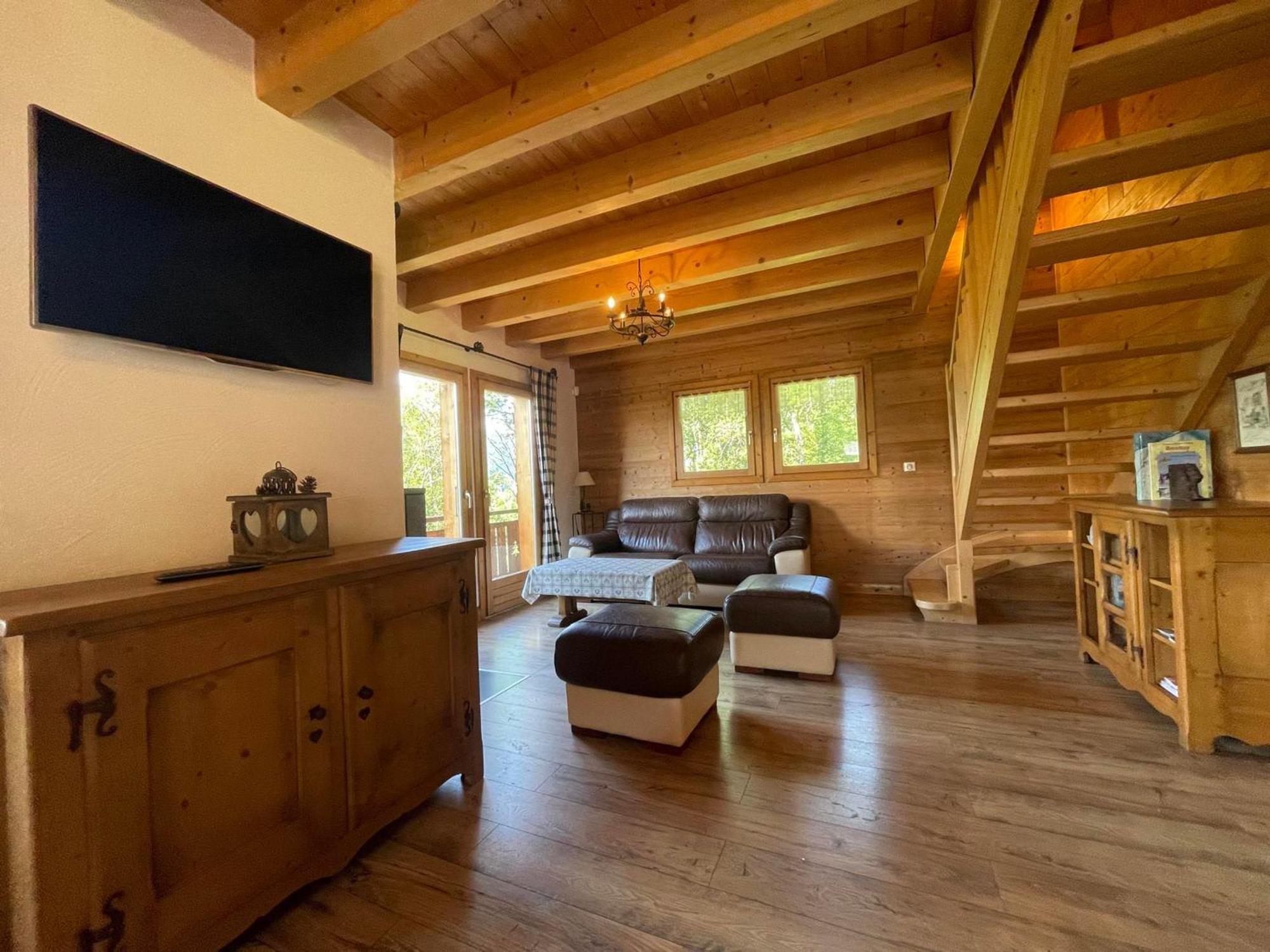 Chalet Savoyard Avec Jardin, Poele A Bois Et Wifi - Fr-1-624-11 Verchaix Luaran gambar
